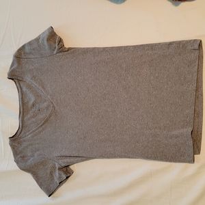 Grey tshirt
